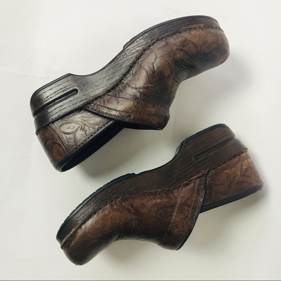Dansko XP Clog Dark Brown Floral Tooled Leather Dark Brown Wood Shoe Size 37 (7) - Picture 8 of 14